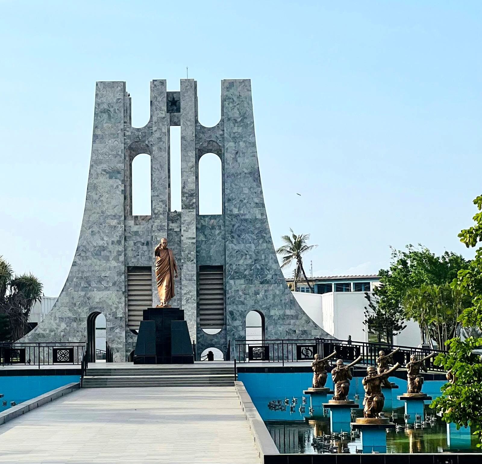 The Kwame Nkrumah Mausoleum and bronze statue at Memorial Park, Accra